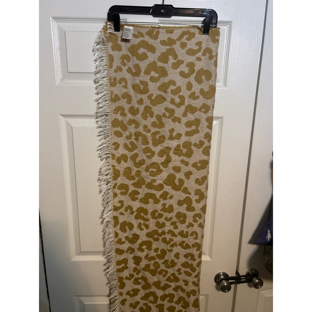 Nordstrom Rack Leopard Print‎ Blanket Fringe Tan Brown Acrylic Polyester